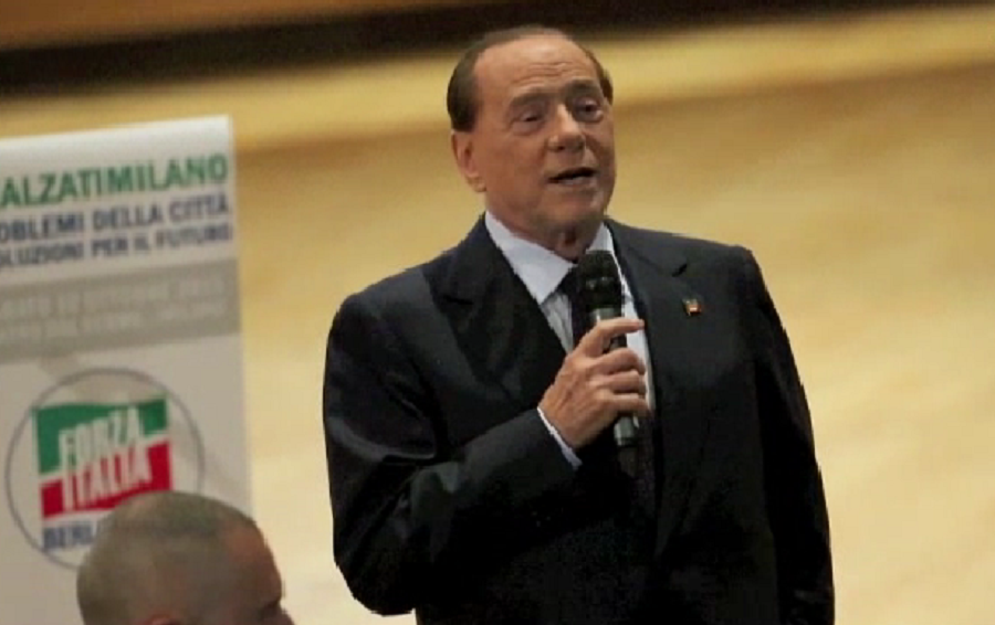 Berlusconi ritira la candidatura al Quirinale