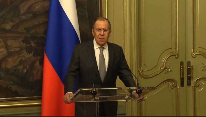 Lavrov attacca Berlino: ‘Vuole distruggere rapporti tra Germania e Russia’