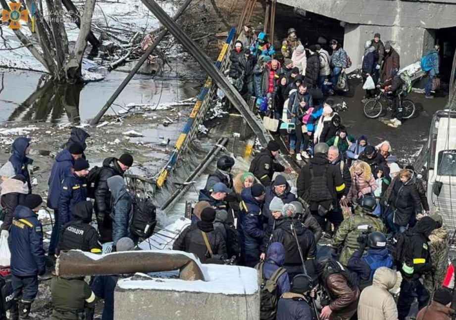 Guerra in Ucraina: attesa per nuovi corridoi umanitari, sirene a Kiev