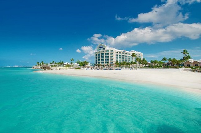 Bahamas: tre turisti morti in un resort dopo un malore