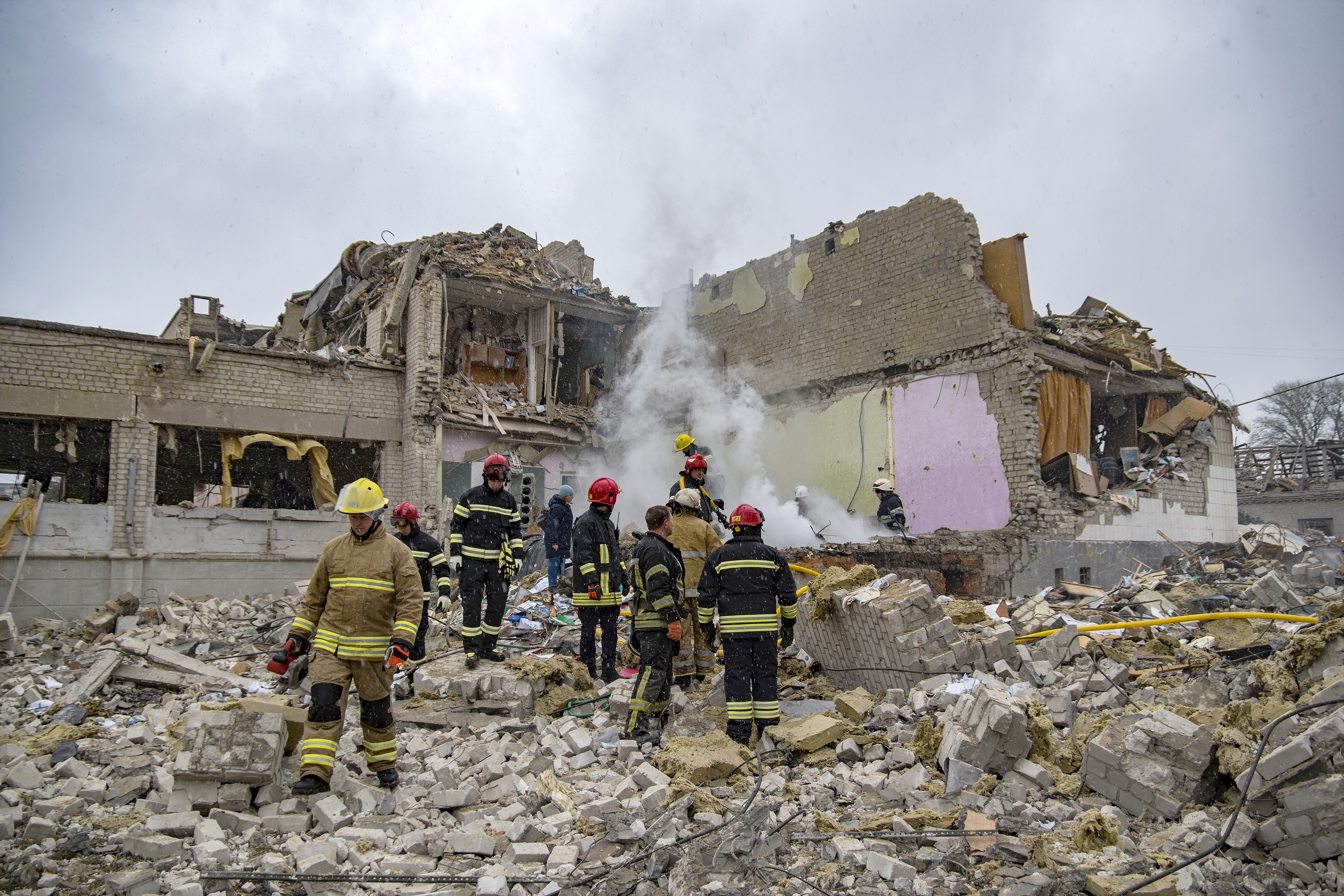 Ucraina: bombardato il mercato di Donetsk