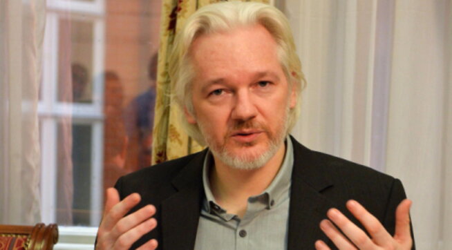 Julian Assange è libero: lascia il Regno Unito dopo cinque anni di detenzione