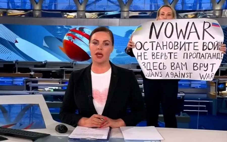 Ucraina: rilasciata la giornalista no-war Marina Ovsyannikova