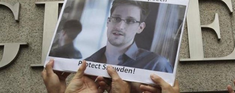 L’ex Cia Snowden diventa cittadino russo