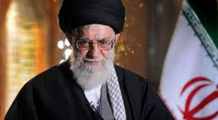 Iran, Ali Khamenei concede la grazia