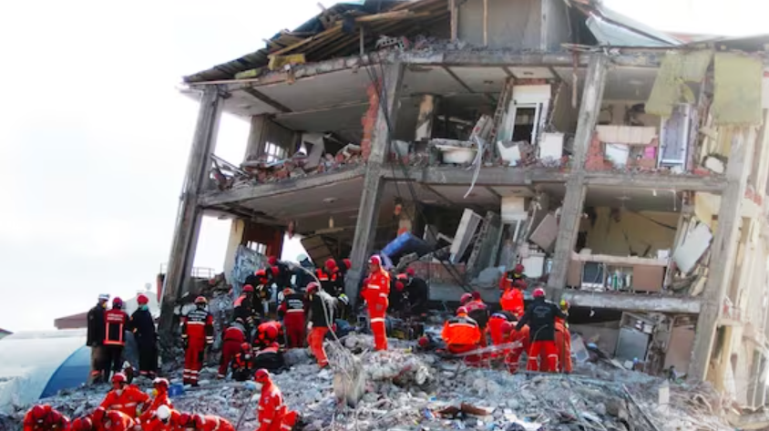 Turchia, team spagnolo: edifici demoliti prima del recupero dei sopravvissuti