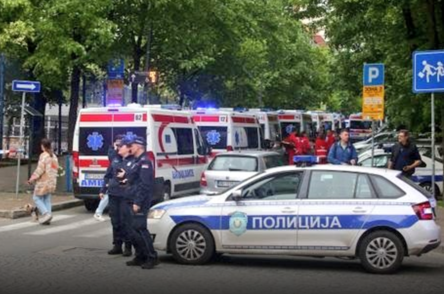 Belgrado, strage in una scuola: uccide 9 persone