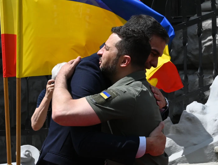 Ucraina: Sanchez fa visita a Kiev