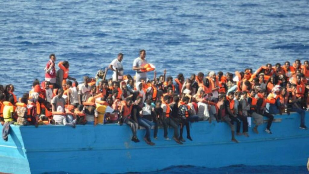 Continuano gli sbarchi a Lampedusa: arrivati 204 migranti durante la notte