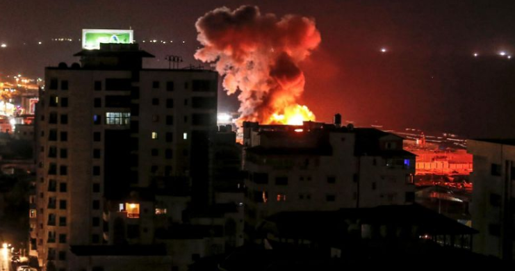 Gaza sotto assedio: fossa comune in ospedale Shifa