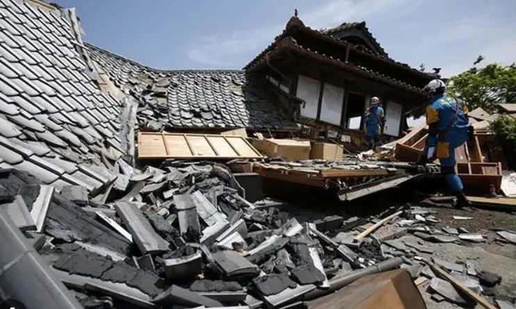 Serie di terremoti in Giappone: allerta tsunami e sei vittime