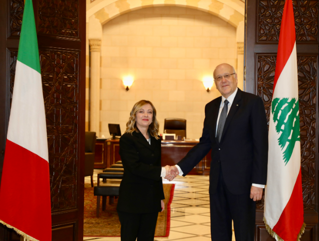 Meloni incontra il premier libanese Najib Miqati: ‘Evitare escalation a confine con Israele’
