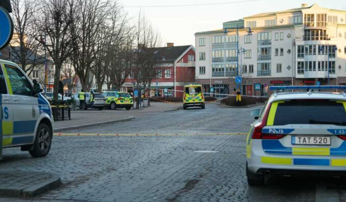 Spari nella zona dell’ambasciata di Israele a Stoccolma: la polizia svedese arresta diverse persone