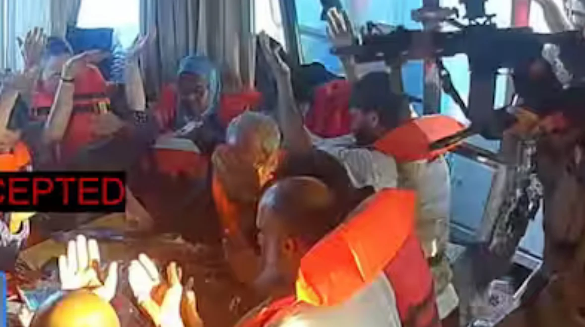 Flotilla verso Gaza intercettata da Israele: 22 italiani arrestati, proteste in Italia