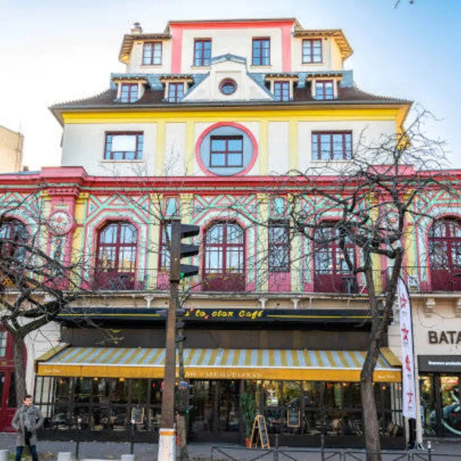 Parigi ricorda il 13 novembre: dieci anni dagli attentati al Bataclan e allo Stade de France