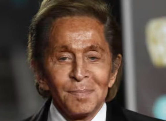 È morto Valentino Garavani, icona della moda italiana
