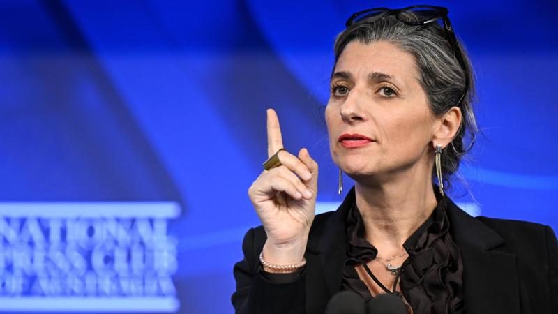 Francia chiede le dimissioni di Francesca Albanese: “Dichiarazioni oltraggiose e irresponsabili”