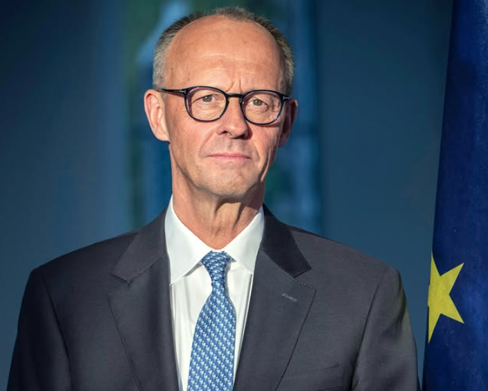 Merz a Monaco: “L’Europa è tornata da una vacanza dalla storia, serve un’Europa sovrana”