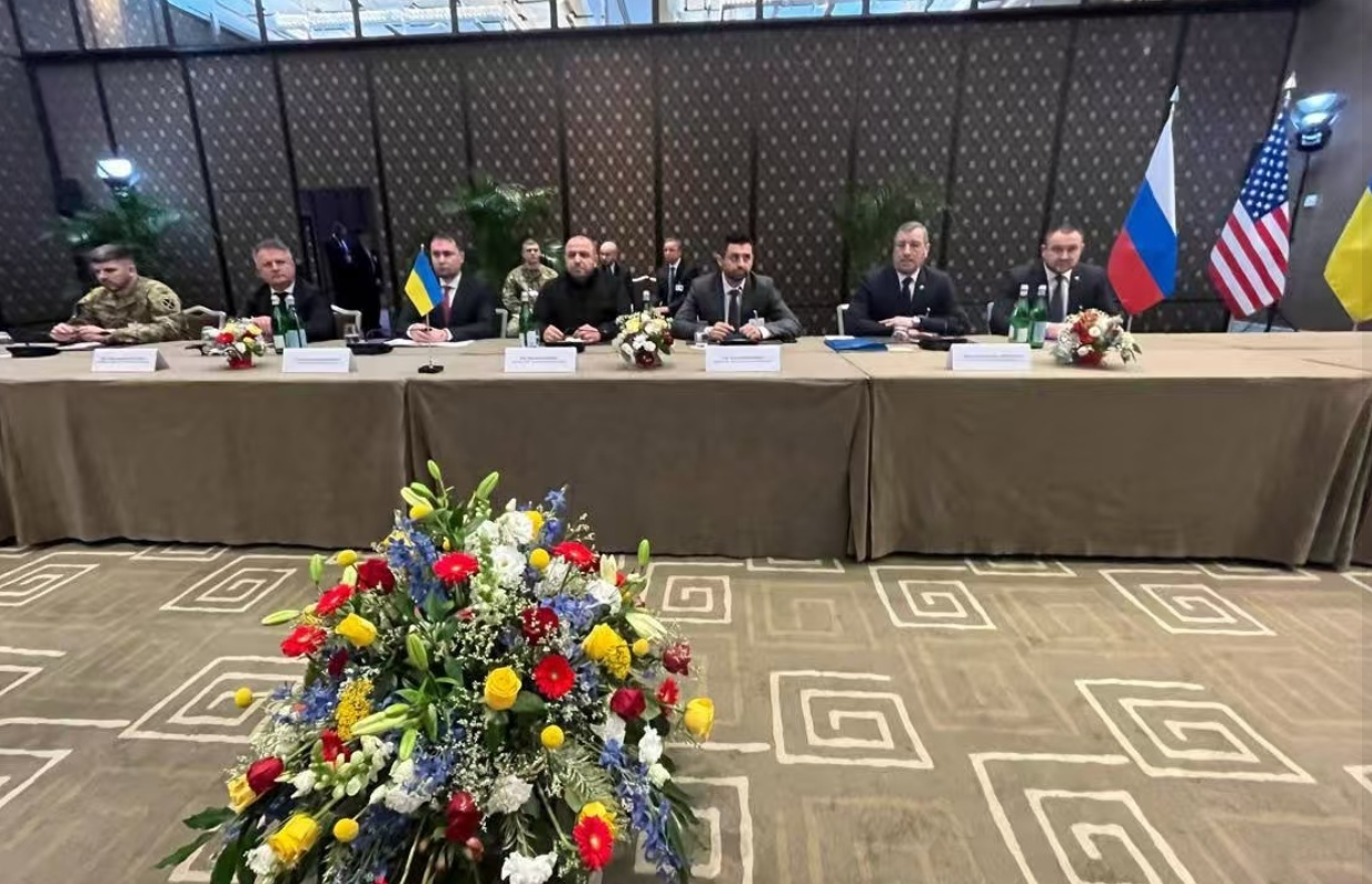 Ginevra, colloqui Russia-Ucraina sotto mediazione Usa: tensione sui territori