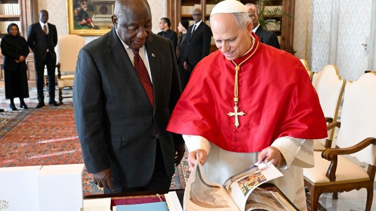 Papa Leone XIV in Africa: appello alla pace e visita tra Camerun e Algeria