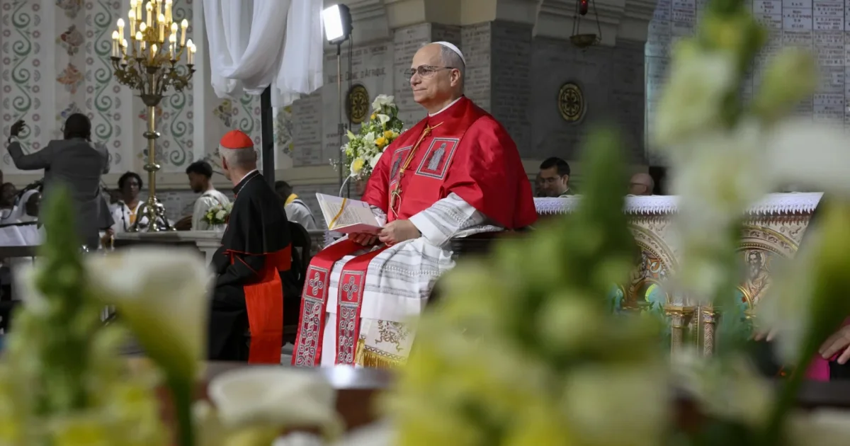 Papa Leone XIV in Africa: “Il mondo è devastato da una manciata di tiranni”