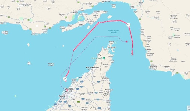 Tensioni nel Golfo Persico: la petroliera “Rich Starry” attraversa lo Stretto di Hormuz tra allerta e diplomazia internazionale